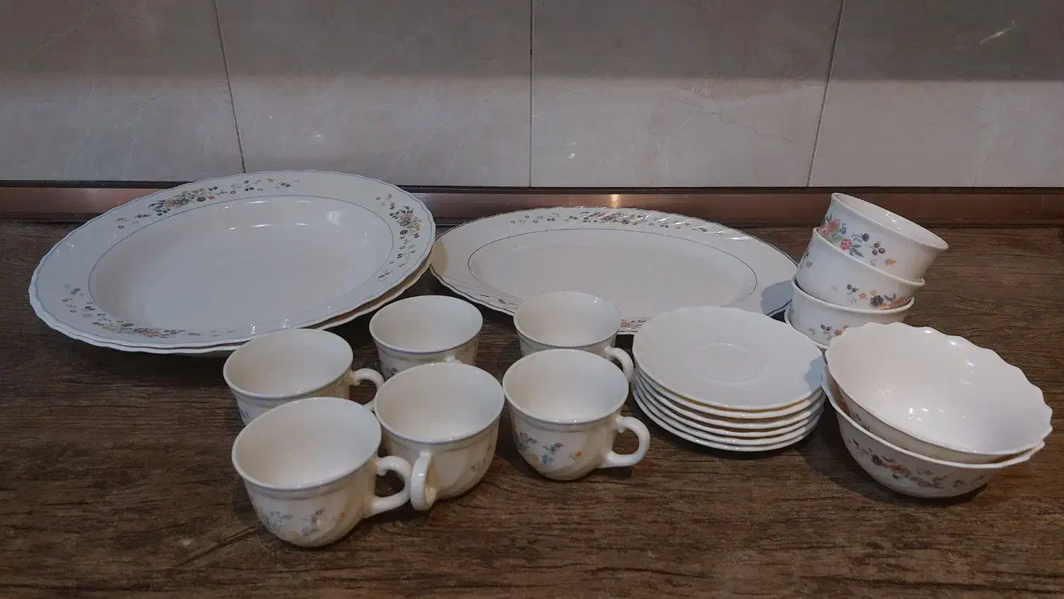 آرکوپال ویکتوریا|ظروف سرو و پذیرایی|تهران, علم و صنعت|دیوار