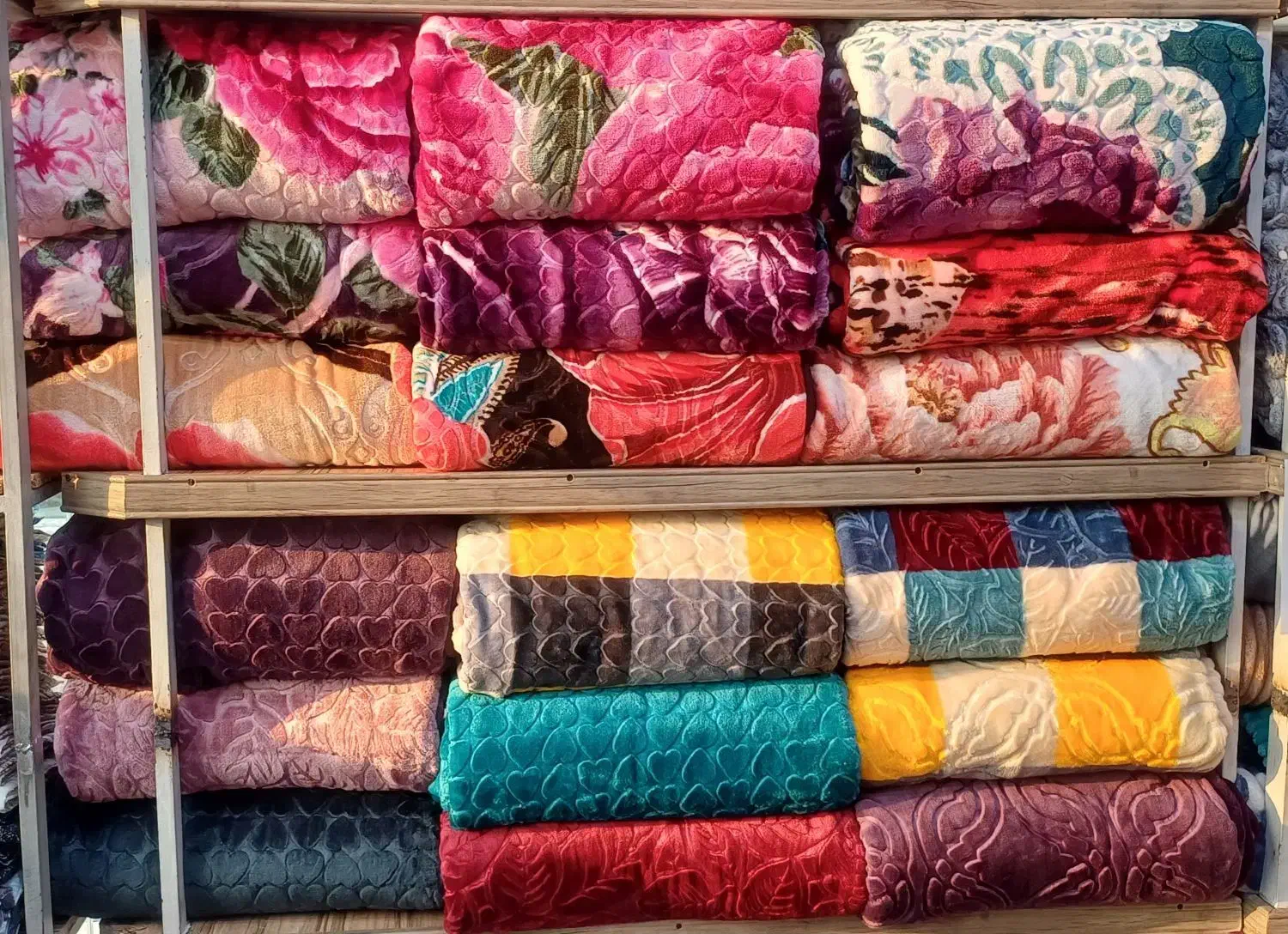 پتو بدون جلد ارزان اقتصادی|رختخواب، بالش، پتو|کرج, مصباح|دیوار