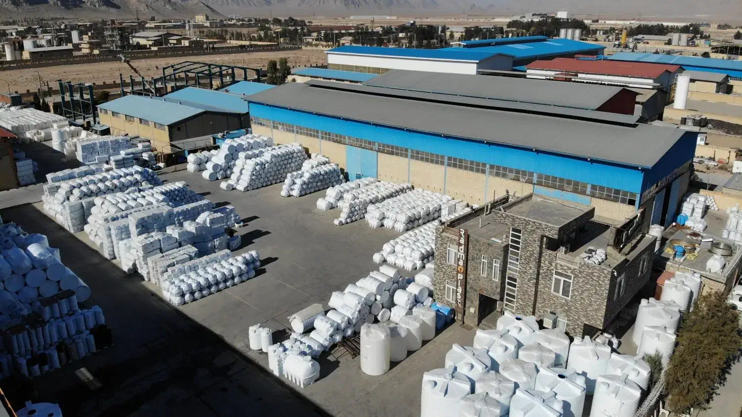 مخزن آب سه لایه رادمان پلاست|مصالح و تجهیزات ساختمان|اسلام‌‌آباد غرب, |دیوار