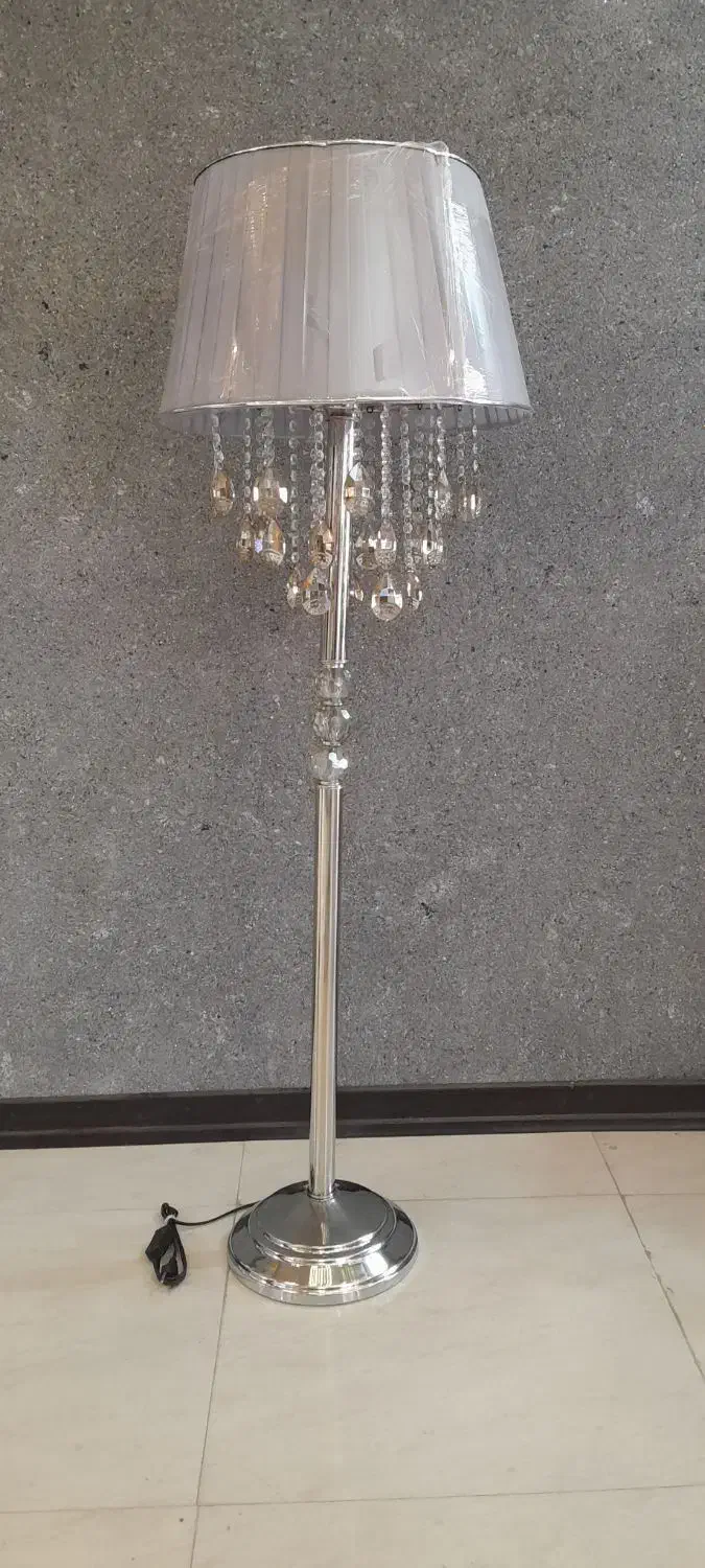 کنار سالنی|چراغ خواب و آباژور|همدان, |دیوار