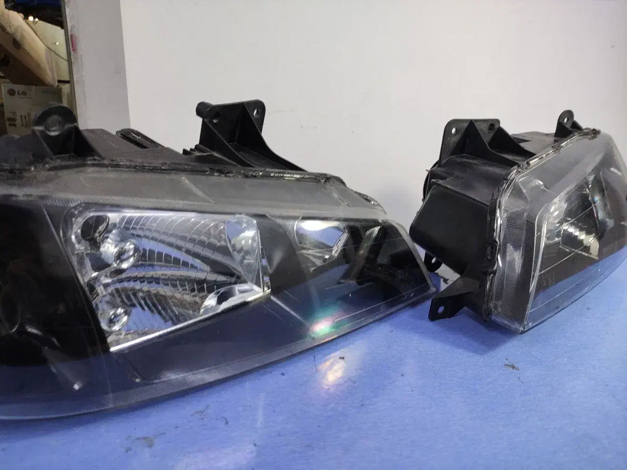 چراغ پژو پارس و ساینا|قطعات یدکی و لوازم جانبی|فردیس, ثابتی|دیوار