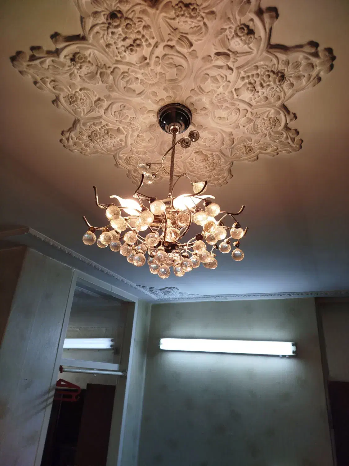 لوستر|لوستر و چراغ آویز|تهران, آهنگ|دیوار