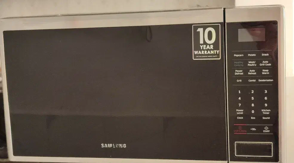 ماکروویو سامسونگ تمیز و سالم|اجاق گاز و لوازم برقی پخت‌وپز|فیروزآباد (فارس), |دیوار