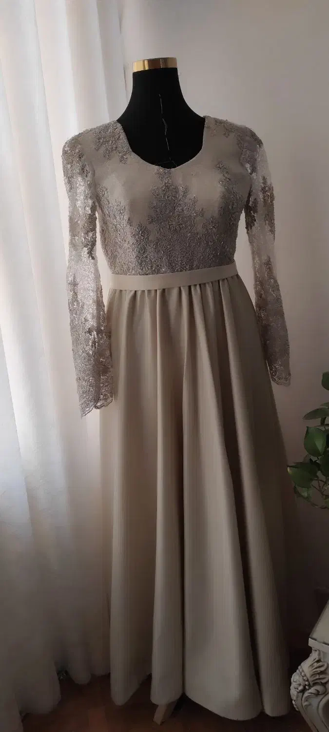 لباس مجلسی شیک|لباس|قدس, شهرقدس|دیوار