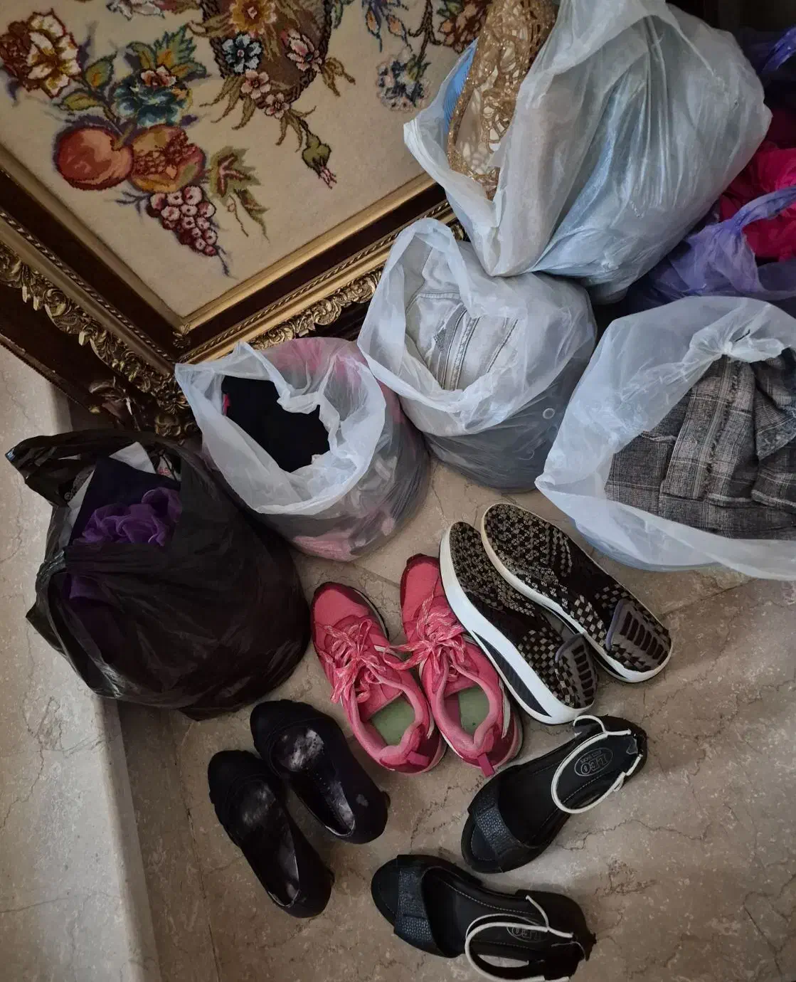 لباس ه|لباس|قم, زنبیل آباد|دیوار