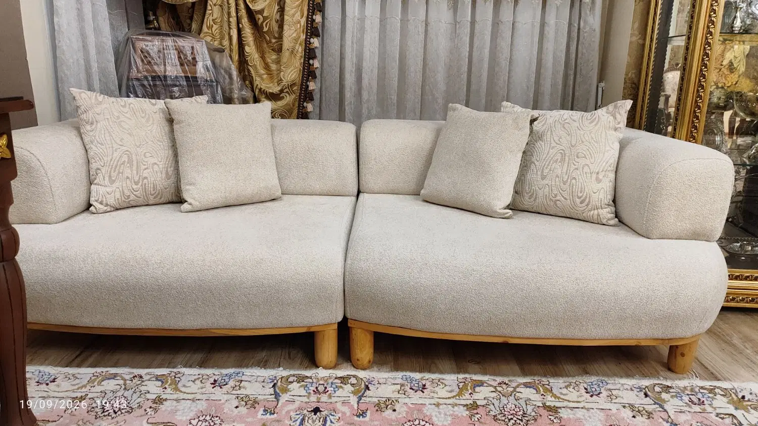 کاناپه چهار نفره ،|مبلمان خانگی و میز عسلی|تبریز, |دیوار