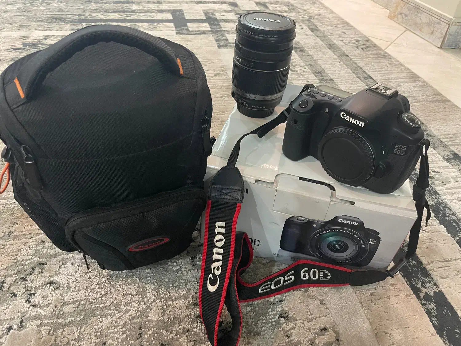 دوربین عکاسی و فیلمبرداری canon 60D|دوربین عکاسی و فیلم‌برداری|تهران, دبستان|دیوار