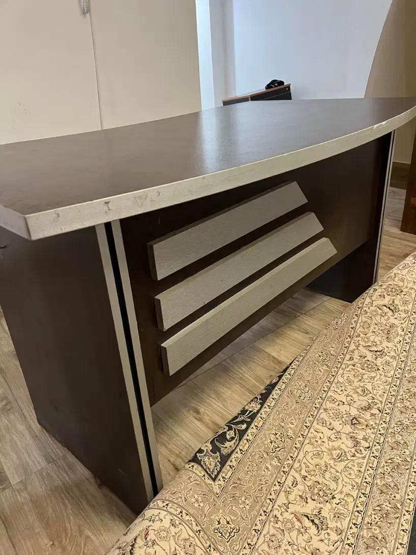 میز اداری همراه شیشه|مبلمان اداری|رشت, فلسطین|دیوار