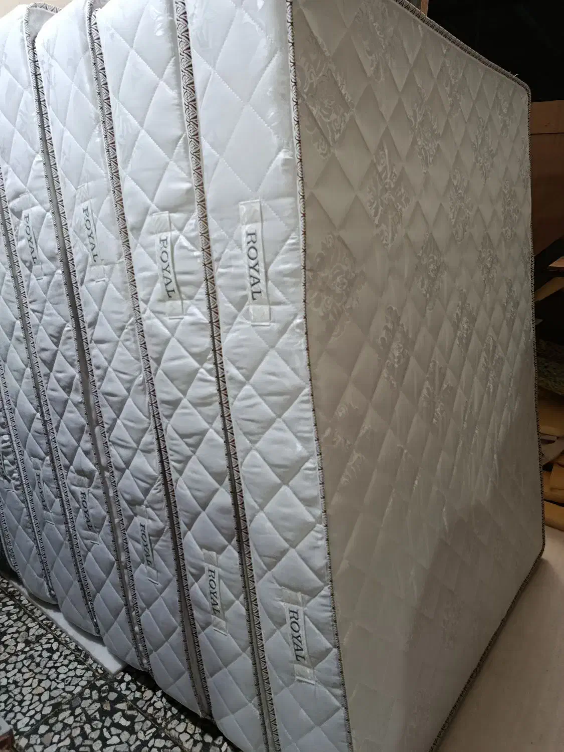 تشک رویال|تشک تختخواب|اصفهان, بابوکان جنوبی|دیوار