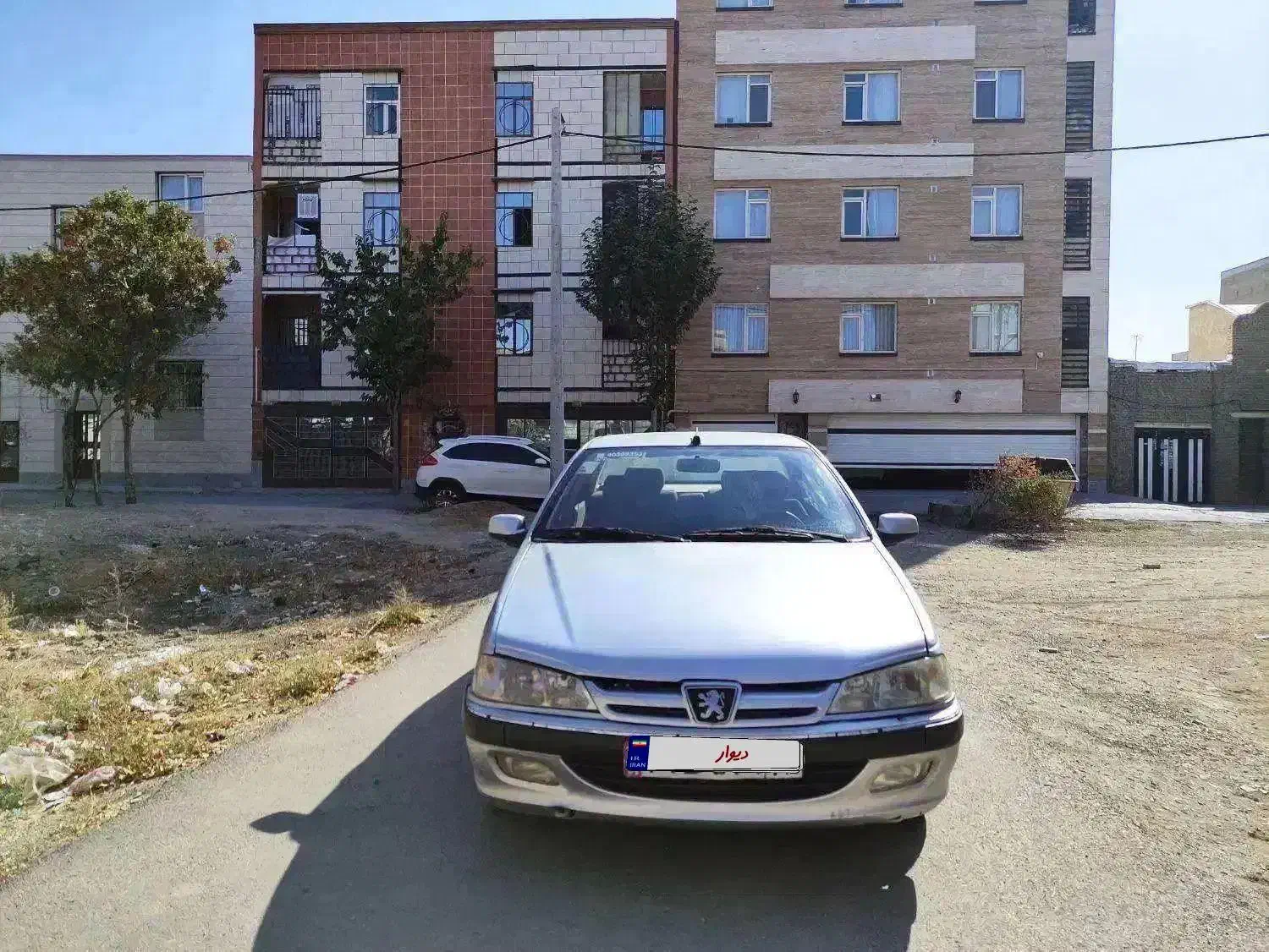 پژو پارس elx مدل 84 (معاوضه با موتور دوک هم دارم)|خودرو سواری و وانت|همدان, |دیوار