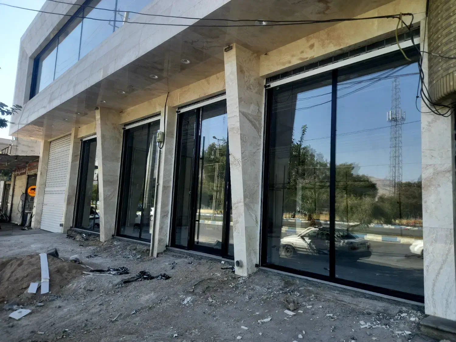 درب و پنجره دوجداره و انواع توری|مصالح و تجهیزات ساختمان|خمینی‌شهر, |دیوار