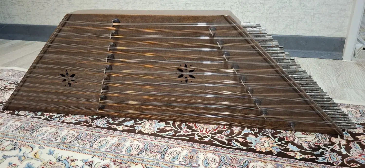 سنتور آفاق|سازهای سنتی|همدان, |دیوار