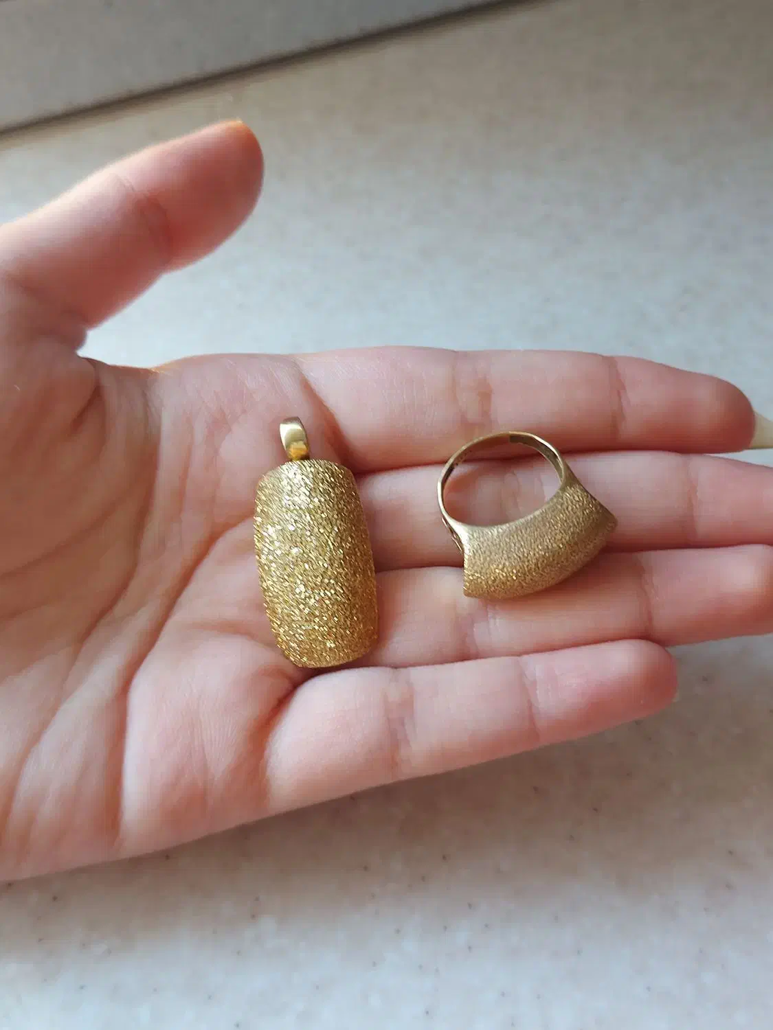 پلاک و انگشتر طلا|جواهرات|اشتهارد, |دیوار