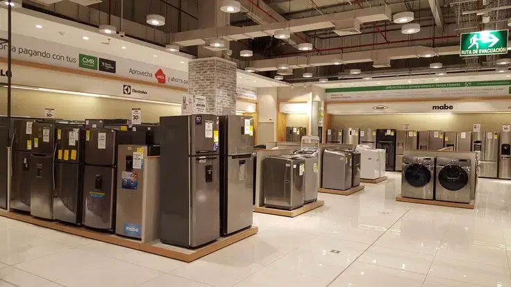 اجاره ۵۰۰ متر مغازه تجاری بر خیابان اصلی|اجارهٔ مغازه و غرفه|قرچک, میرزائی جنوبی|دیوار