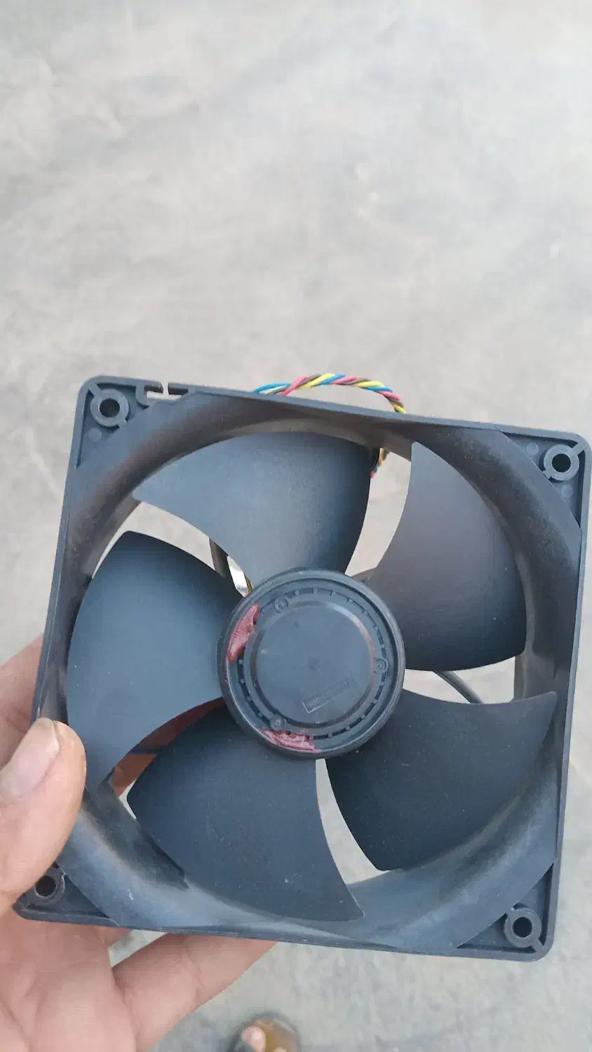 تعدادی فن سالم|قطعات و لوازم جانبی رایانه|شوشتر, |دیوار