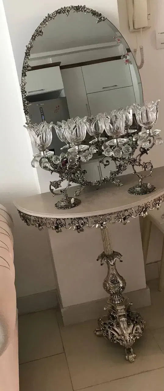 آیینه و شمعدان کاملا سالم|صنایع دستی و سایر لوازم تزئینی|کیاشهر, |دیوار