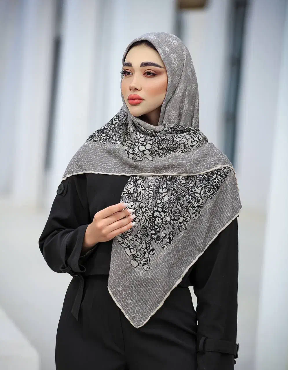 روسری دستدوز چاپخیس طرح شنل|لباس|رودسر, |دیوار