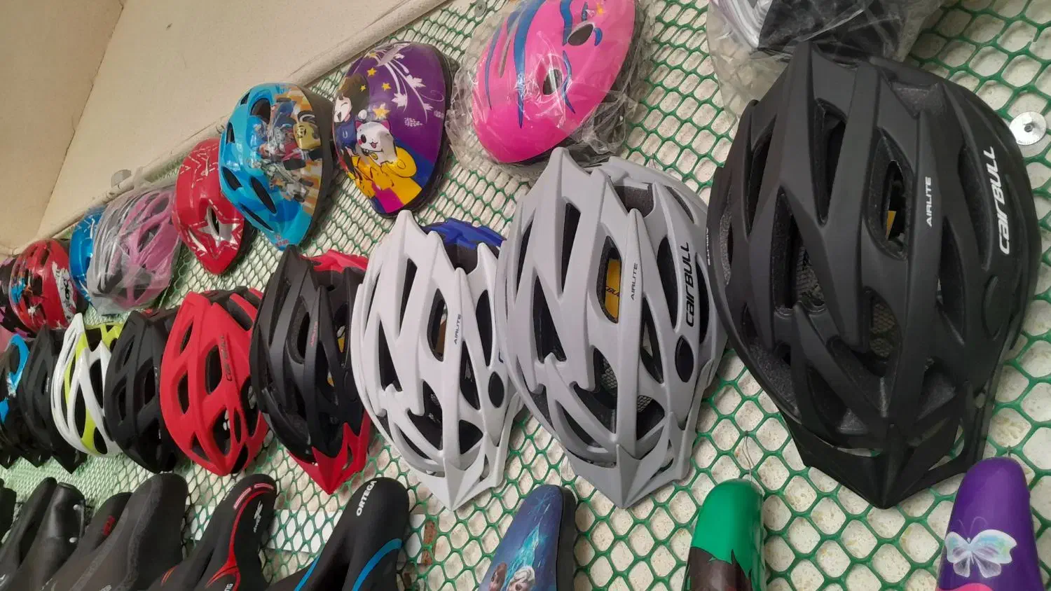 کلاه دوچرخه و کلاه اسکیت زانو بند|دوچرخه، اسکیت، اسکوتر|مشهد, یوسفیه (شهرک غرب)|دیوار