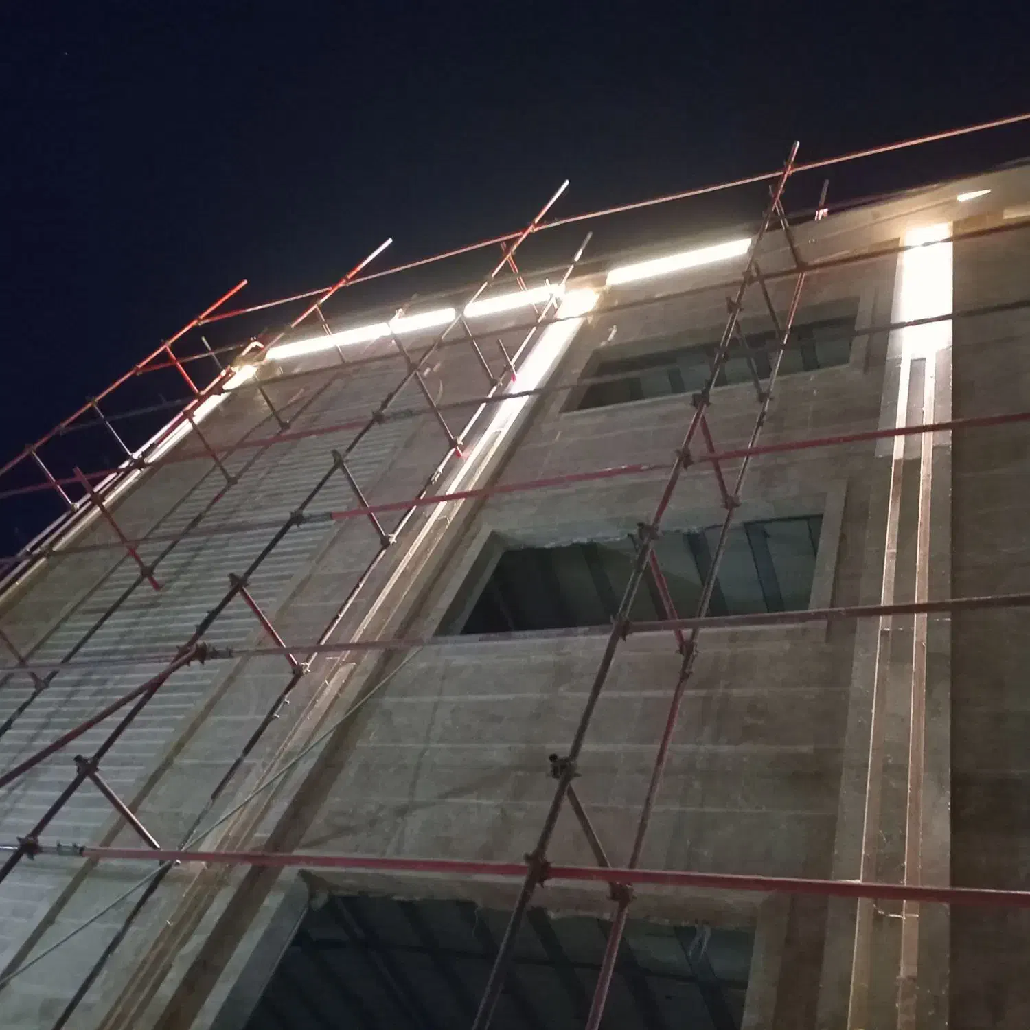 صفر تا صد سیم کشی ساختمان و کارخانه|خدمات پیشه و مهارت|تبریز, |دیوار