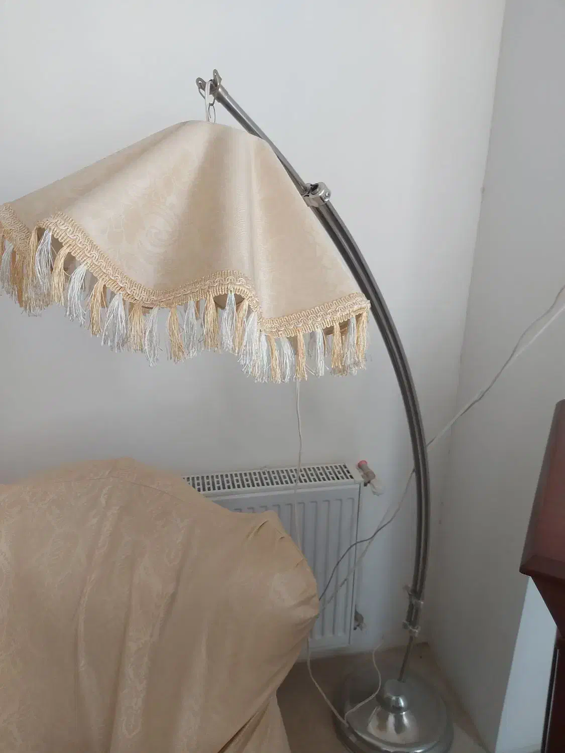 آباژور ایستاده|چراغ خواب و آباژور|تبریز, |دیوار