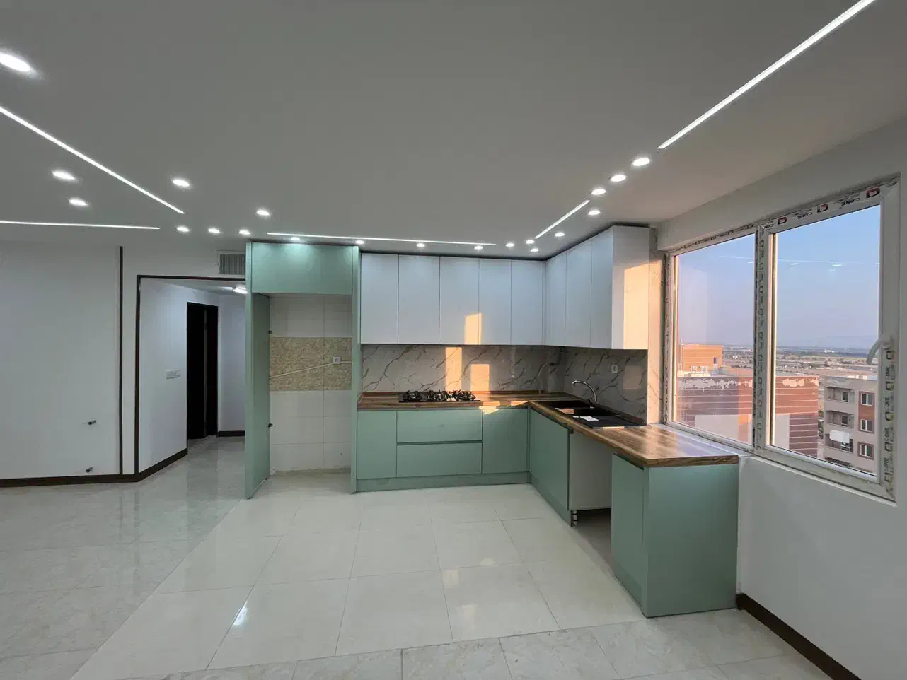 آپارتمان لوکس واحد بزرگ+شهر جدید|فروش آپارتمان|هشتگرد, فاز ۷ مهستان|دیوار