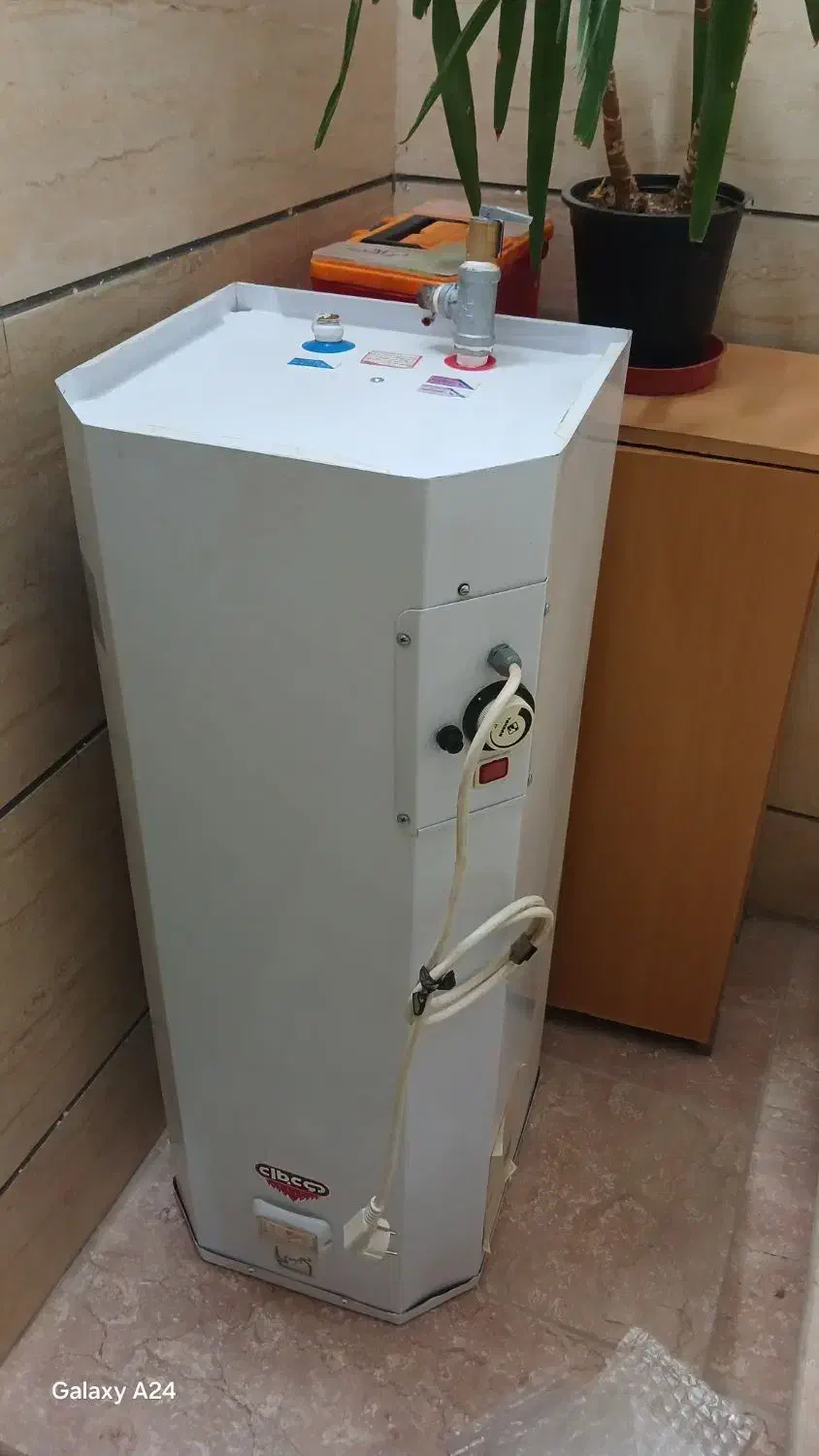 ابگرمکن برقی|آبگرمکن، پکیج، شوفاژ|خمینی‌شهر, |دیوار