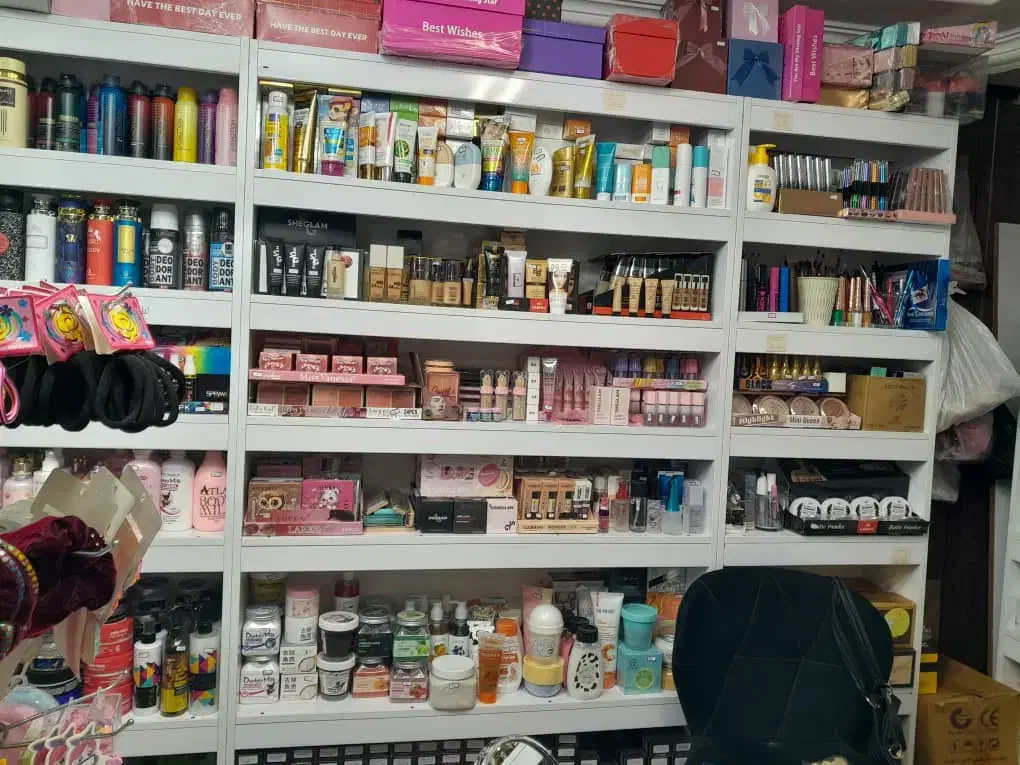 دکور مغازه ام دی اف|فروشگاه و مغازه|بندرعباس, |دیوار