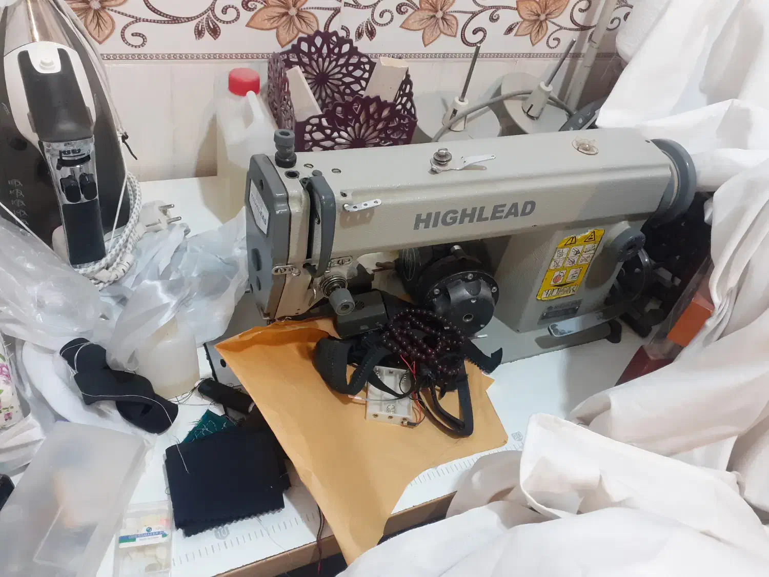 سردوز و چرخ خیاطی دینام بزرگ|چرخ خیاطی و ریسندگی|فامنین, |دیوار