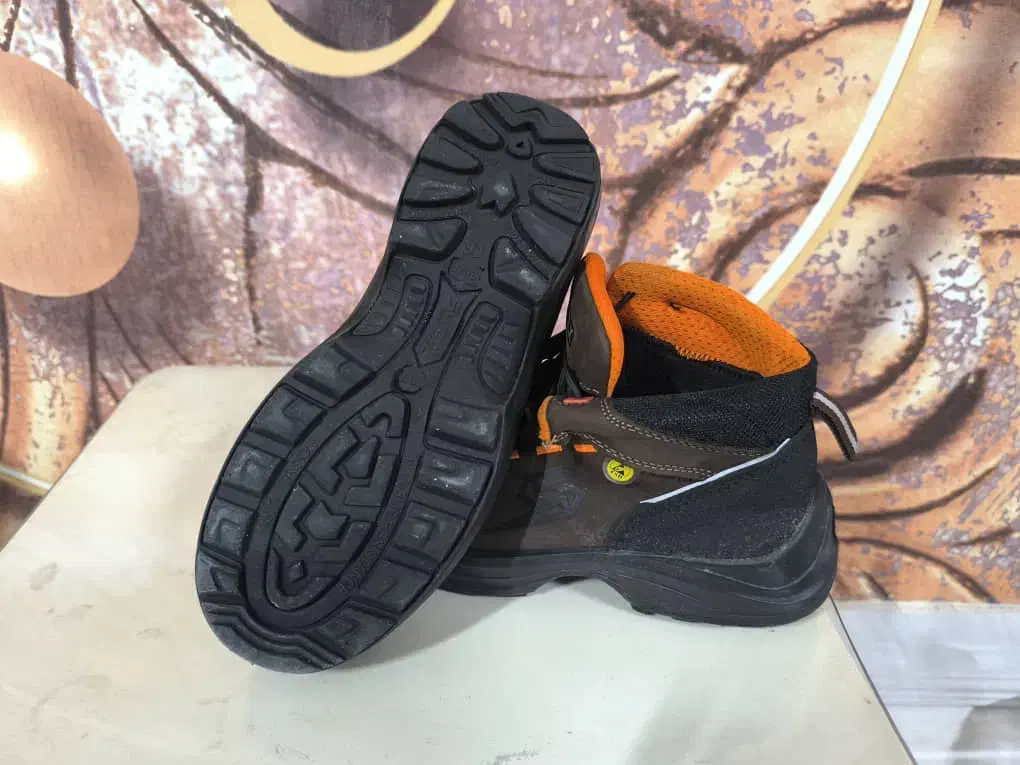 کفش ایمنی|کیف، کفش، کمربند|ارومیه, |دیوار