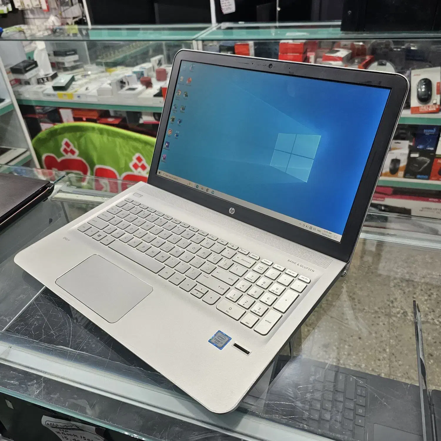 لپتاپ HP پردازنده i7 سری hq تمیز به همراه گارانتی|رایانه همراه|یاسوج, |دیوار