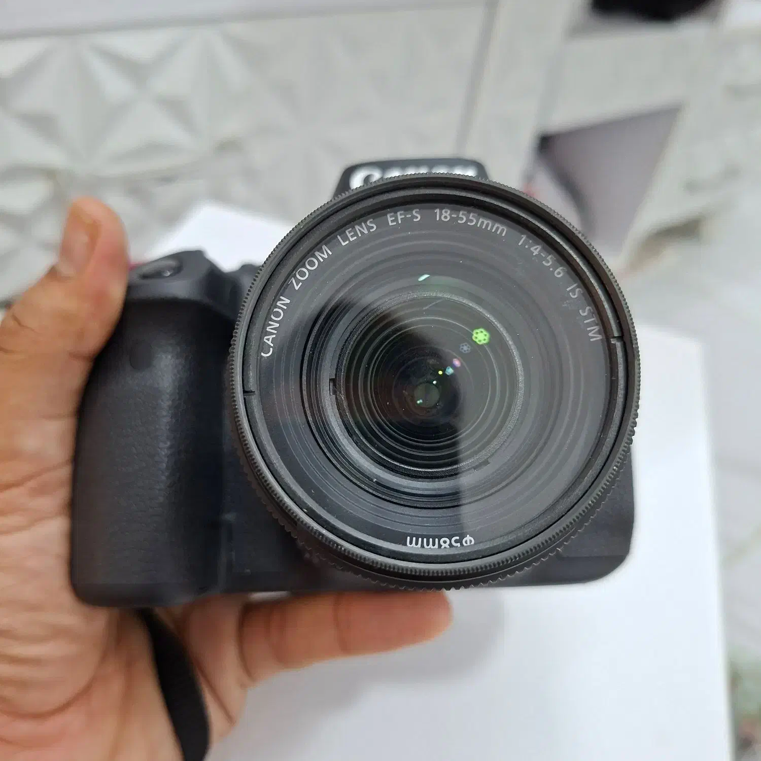 دوربین کنون 90dبا لنز۱۸-۵۵،رم۱۲۸،باطری زاپاس و.|دوربین عکاسی و فیلم‌برداری|قم, در بهشت|دیوار