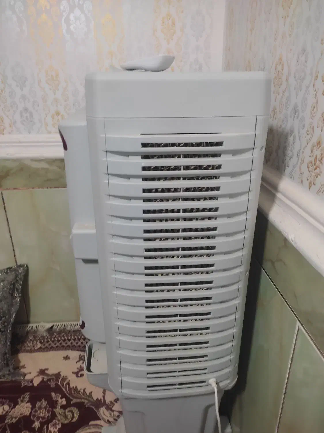 کولر آبی|کولر آبی|هیرمند, |دیوار