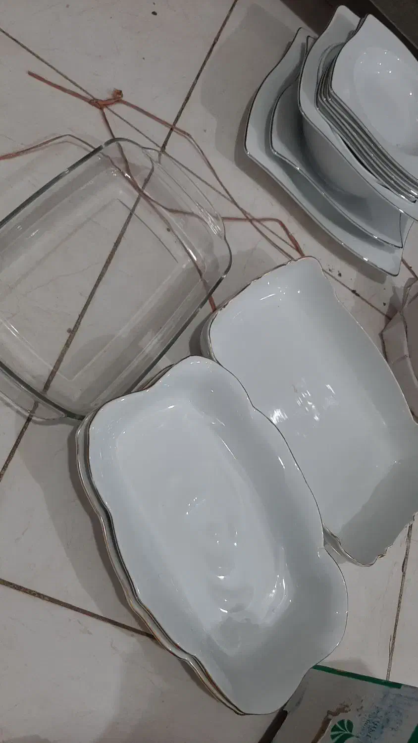 تعدادی ظروف|ظروف سرو و پذیرایی|آبادان, |دیوار