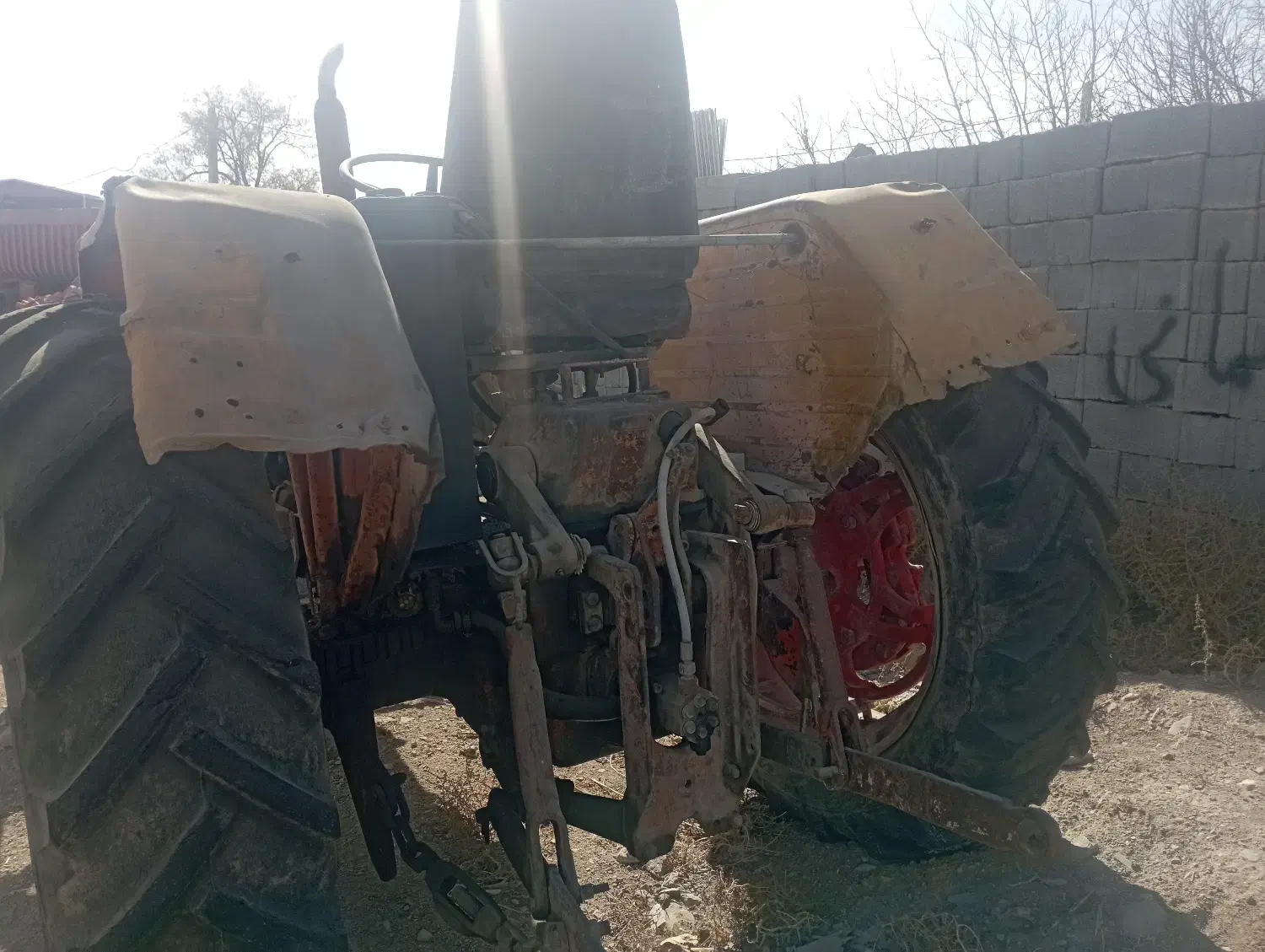 تراکتور رومانی بیلدار|خودرو سنگین|بافت, |دیوار