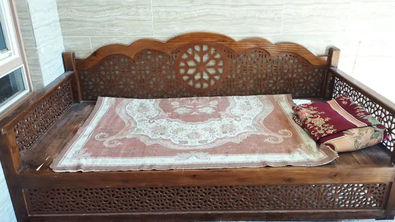 تخت سنتی|تخت و سرویس خواب|میبد, |دیوار