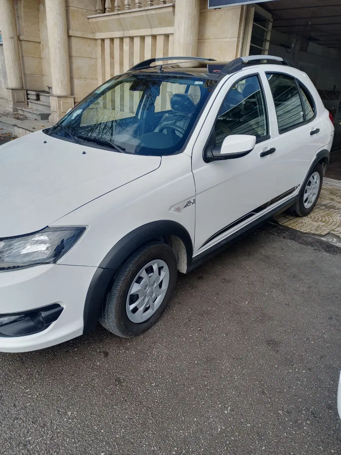 کویک سفید مشکی|خودرو سواری و وانت|کرمانشاه, |دیوار