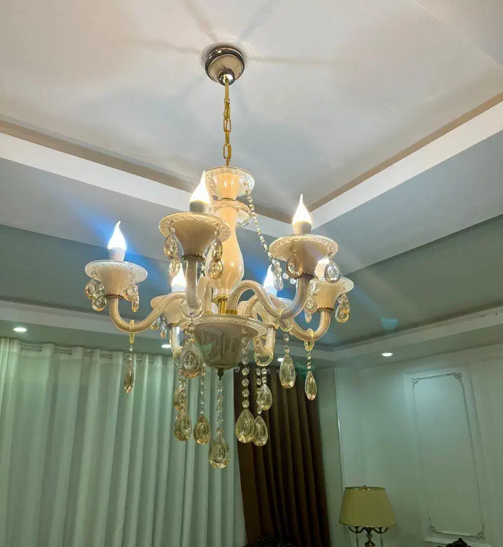 یک جفت لوستر ۶ شاخه|لوستر و چراغ آویز|کرج, شاهین‌ویلا|دیوار