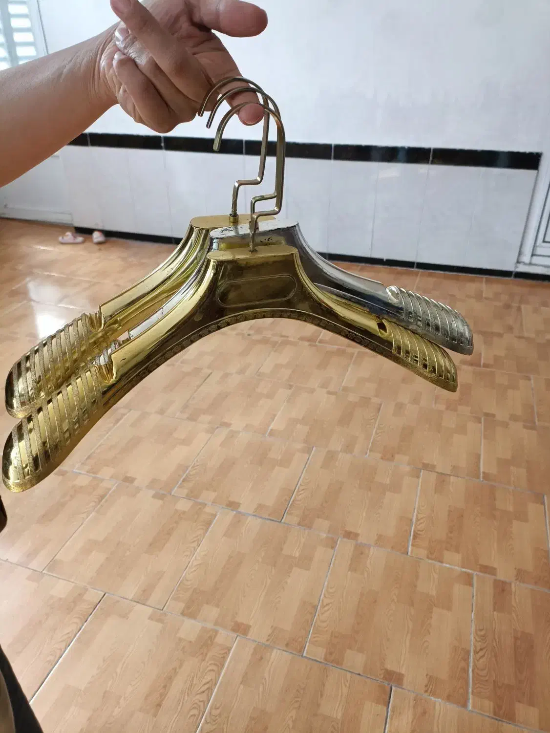 چوب رختی|فروشگاه و مغازه|مرند, |دیوار