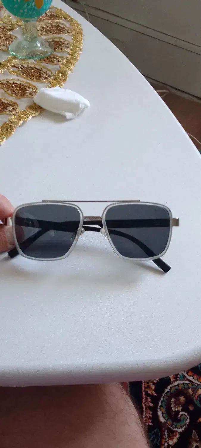 عینک آفتابی Emporio armani|زیورآلات و اکسسوری|پرند, فاز ۵|دیوار