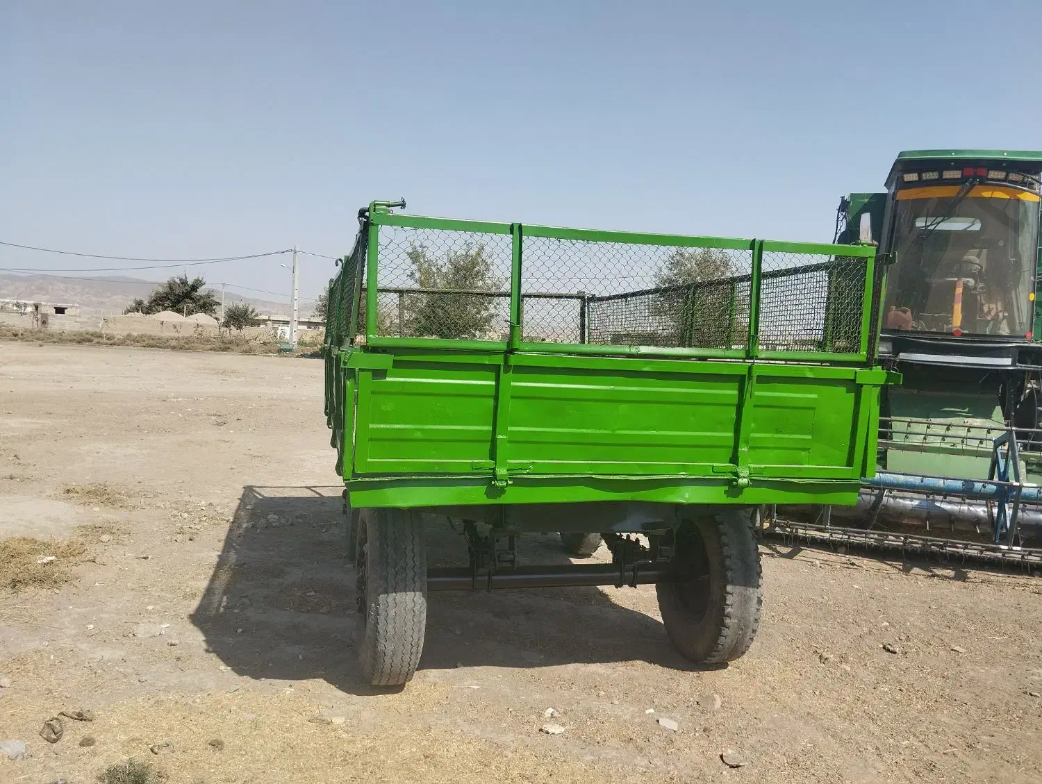 تریلی چار چرخ|خودرو سنگین|جغتای, |دیوار