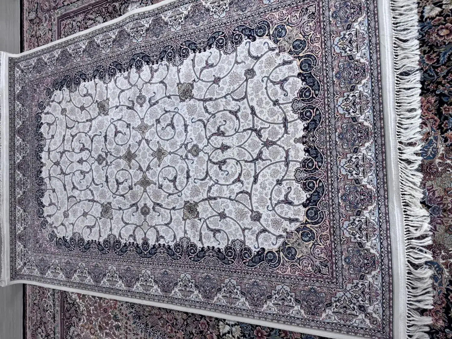 فرش ۴ متری|فرش|تهران, شهرک شهید باقری|دیوار