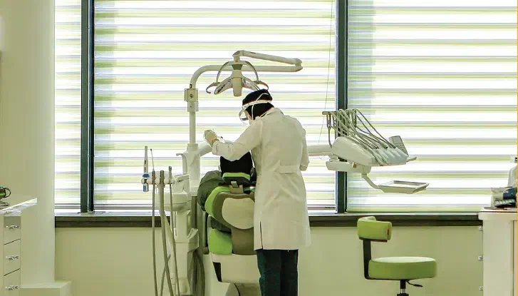 استخدام دستیار و منشی در مطب دندانپزشکی (ستارخان)|استخدام درمانی، زیبایی، بهداشتی|تهران, ستارخان|دیوار