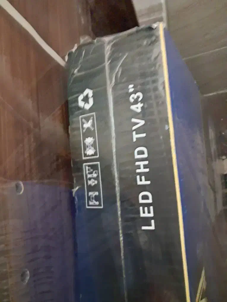 ال ای دی فول اچ دی 43 اینترنت پلمپ|تلویزیون و پروژکتور|شیراز, ریاستی|دیوار