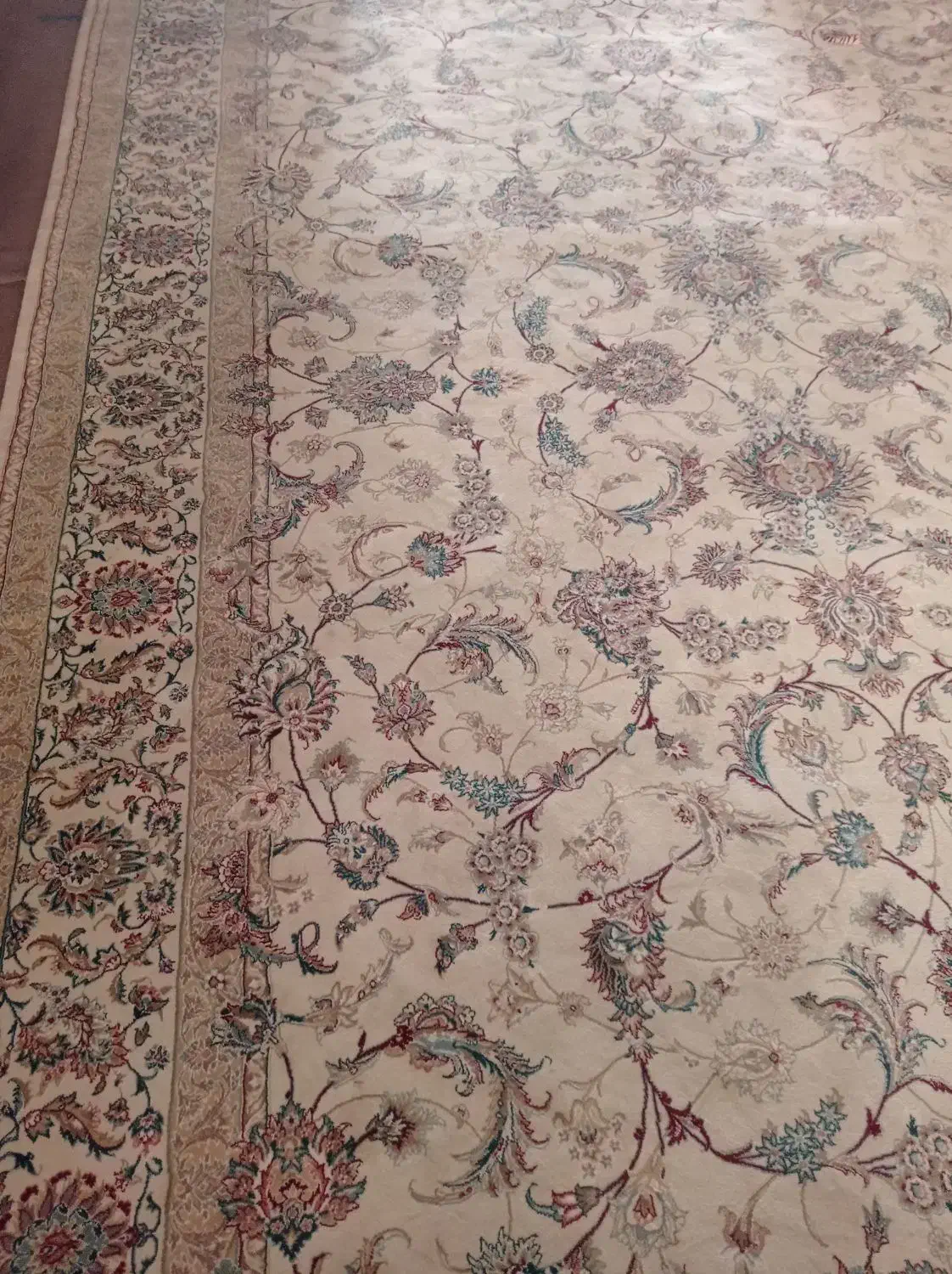 یک فرش ۹متری زمرد مشهد ۷۰۰شانه|فرش|مشهد, چهارچشمه|دیوار