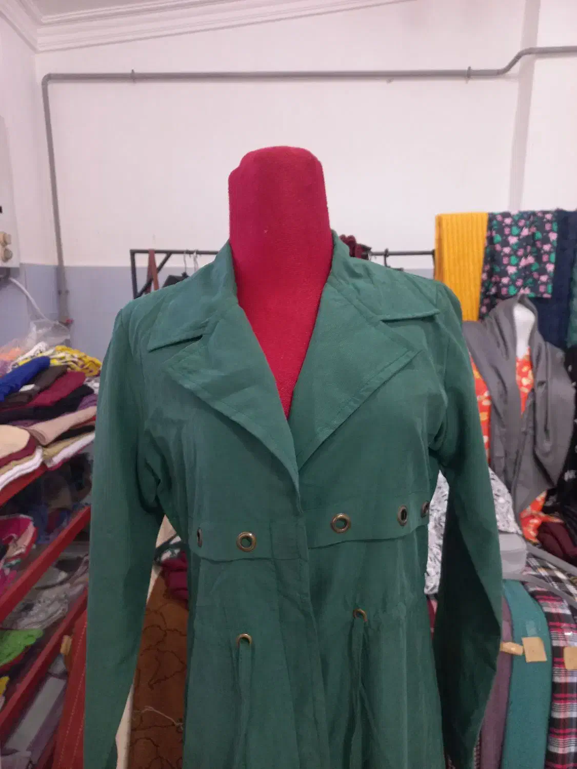 مانتو زنانه|لباس|آستانه اشرفیه, |دیوار