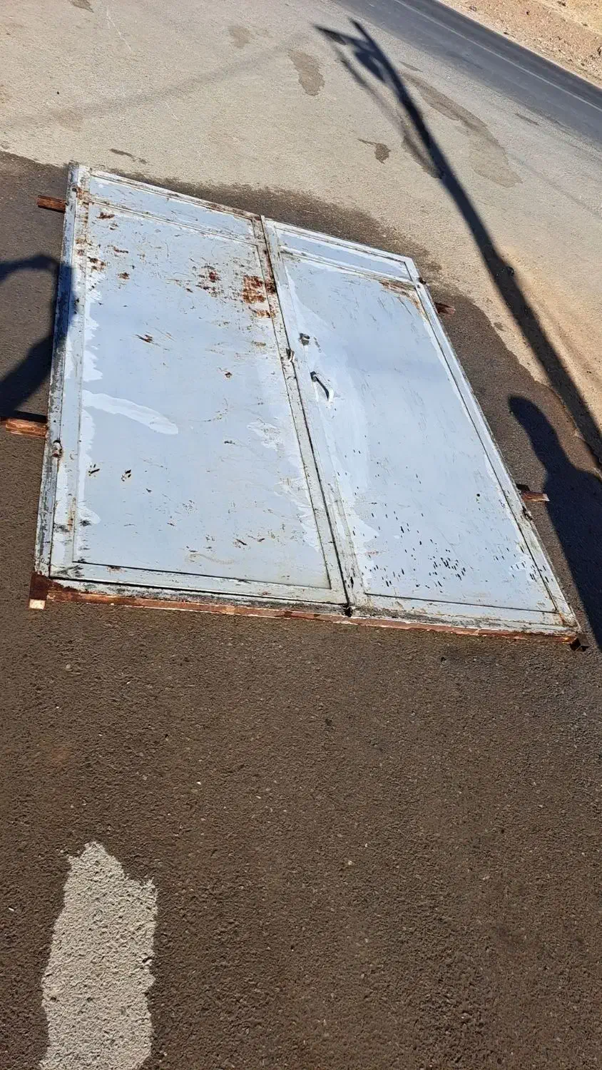 درب دولنگه ابعاد۲۴۰ در۱۷۵ ورق سنگین|مصالح و تجهیزات ساختمان|سنقر, |دیوار