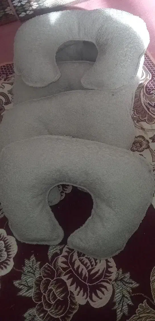 بالشت گردنی|رختخواب، بالش، پتو|یزد, |دیوار