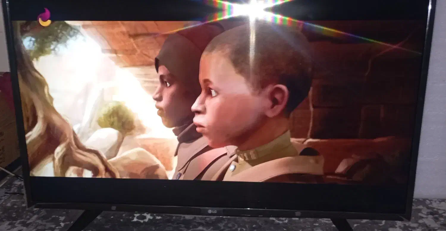 تلویزیون ال دی LG دو گیرنده|تلویزیون و پروژکتور|پرند, فاز ۶|دیوار