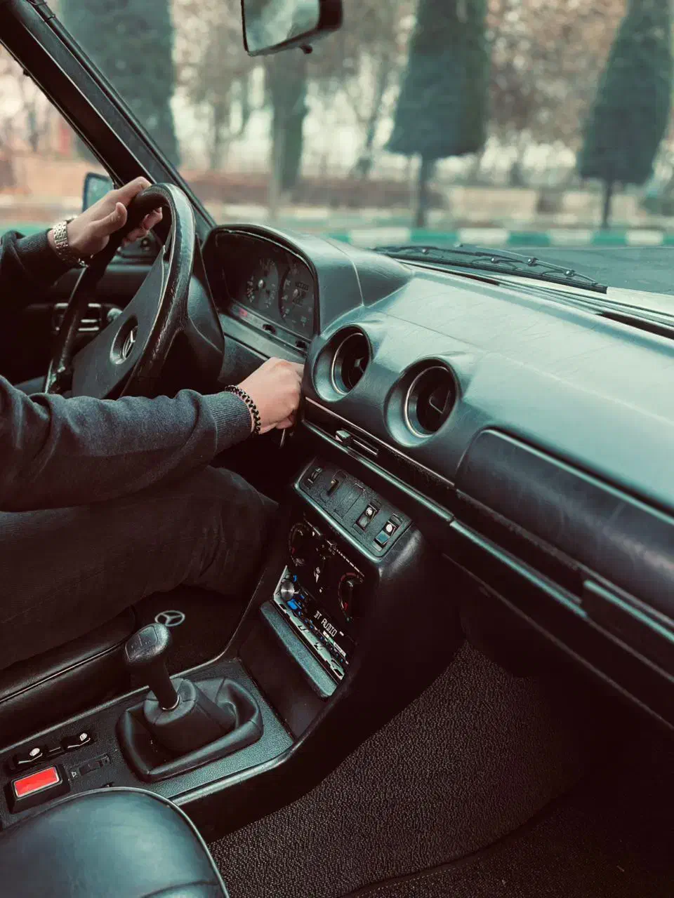 بنز ۲۳۰ سوپر کلاسیک|خودرو کلاسیک|کرج, عظیمیه|دیوار