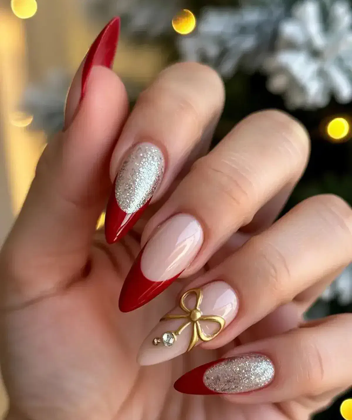 کاشت و ترمیم ناخن همراه با اموزش اصولی|خدمات آرایشگری و زیبایی|بم, |دیوار